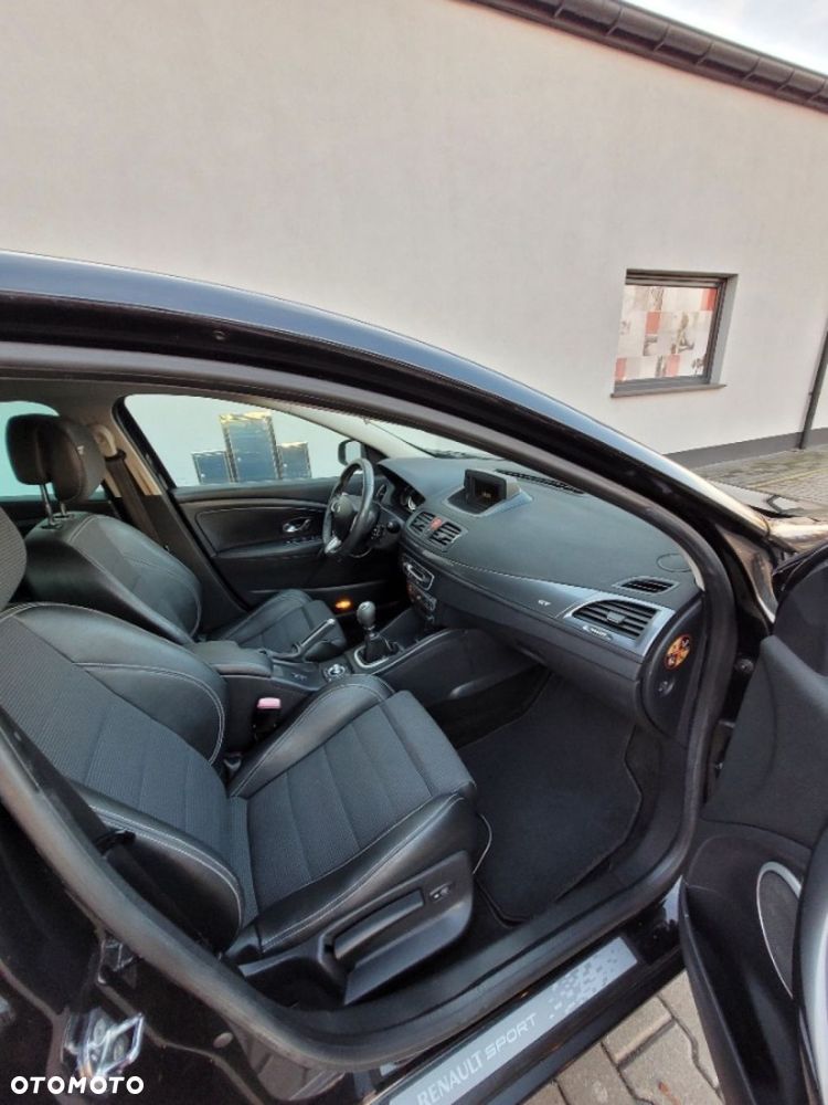 Renault Megane TCe 180 GT - 18