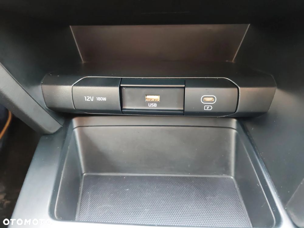 Kia Ceed 1.5 T-GDI M DCT - 25