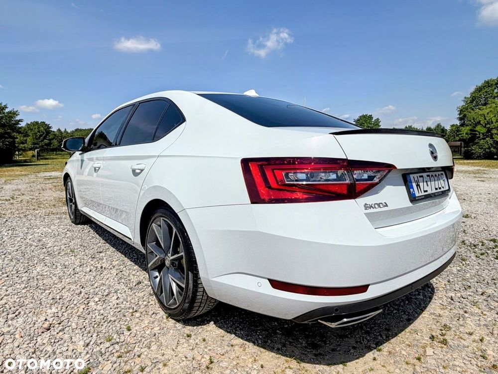 Skoda Superb 2.0 TSI 4x4 Sportline DSG - 2