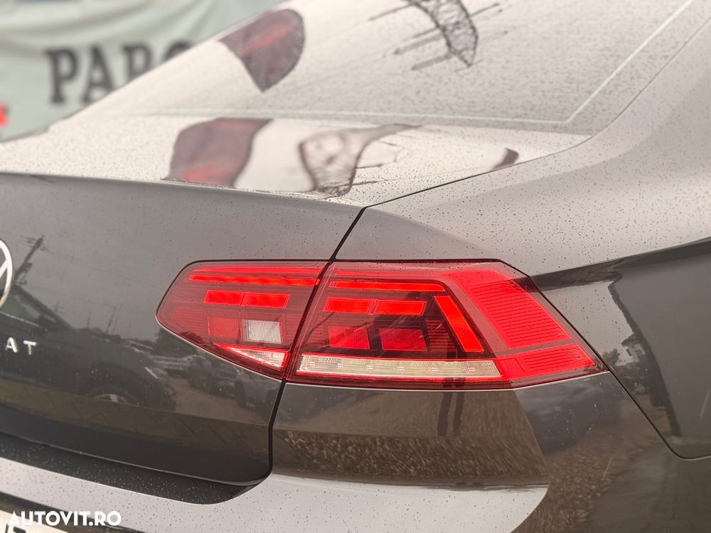 Volkswagen Passat - 24