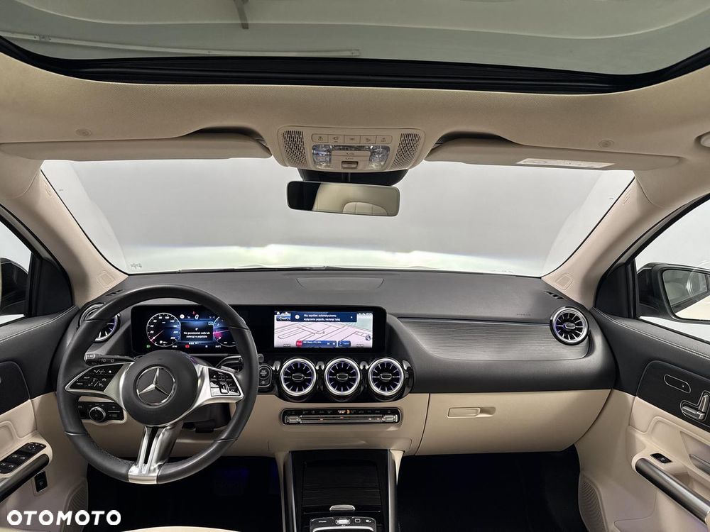 Mercedes-Benz GLA 200 Progressive - 22