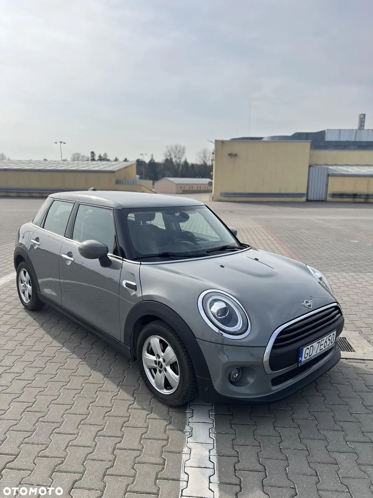 MINI ONE - 1