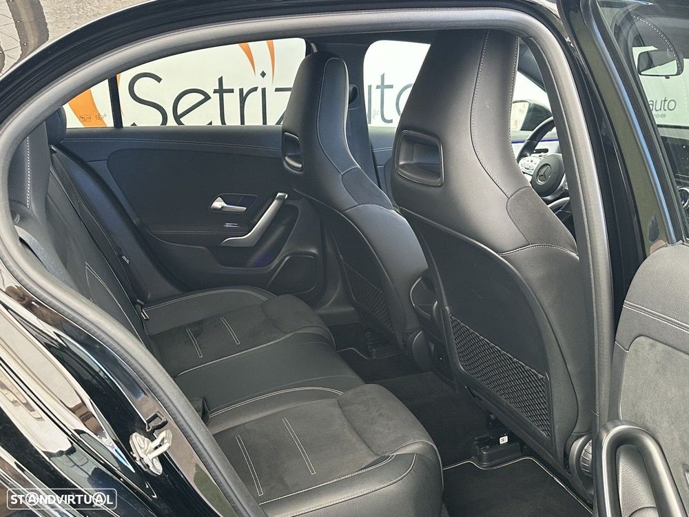 Mercedes-Benz A 250 e 8G-DCT AMG Line - 15