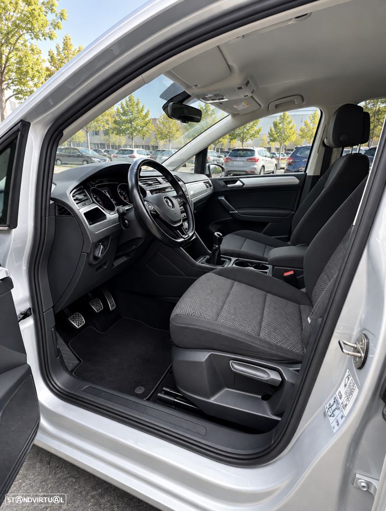 VW Touran - 5