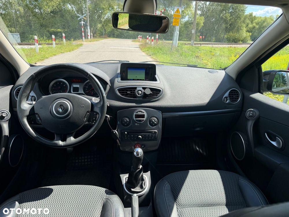 Renault Clio 1.2 16V Dynamique - 11