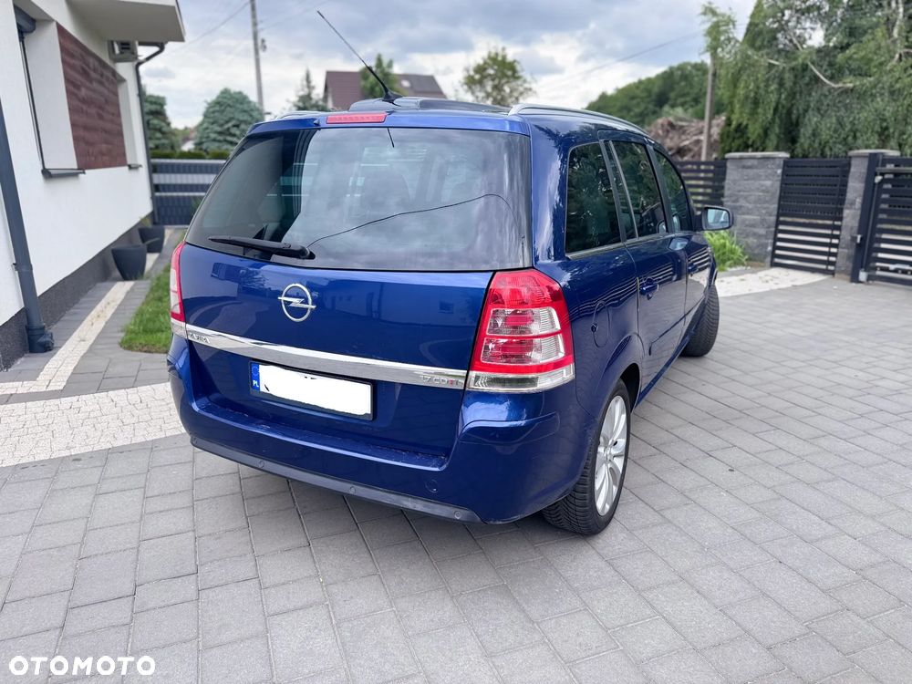 Opel Zafira 1.7 CDTI Cosmo - 8