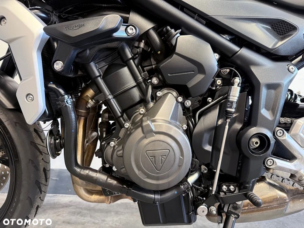 Triumph Trident - 17
