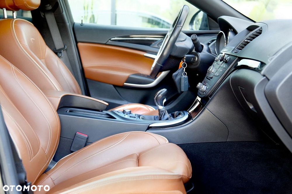 Opel Insignia - 17