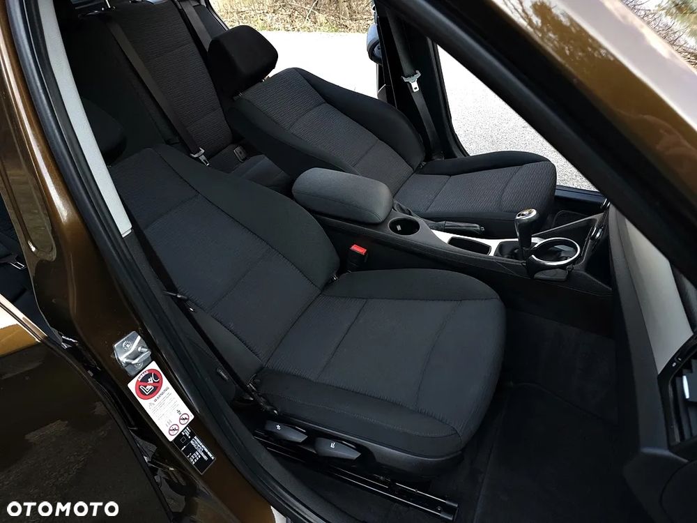 BMW X1 sDrive18i xLine - 39