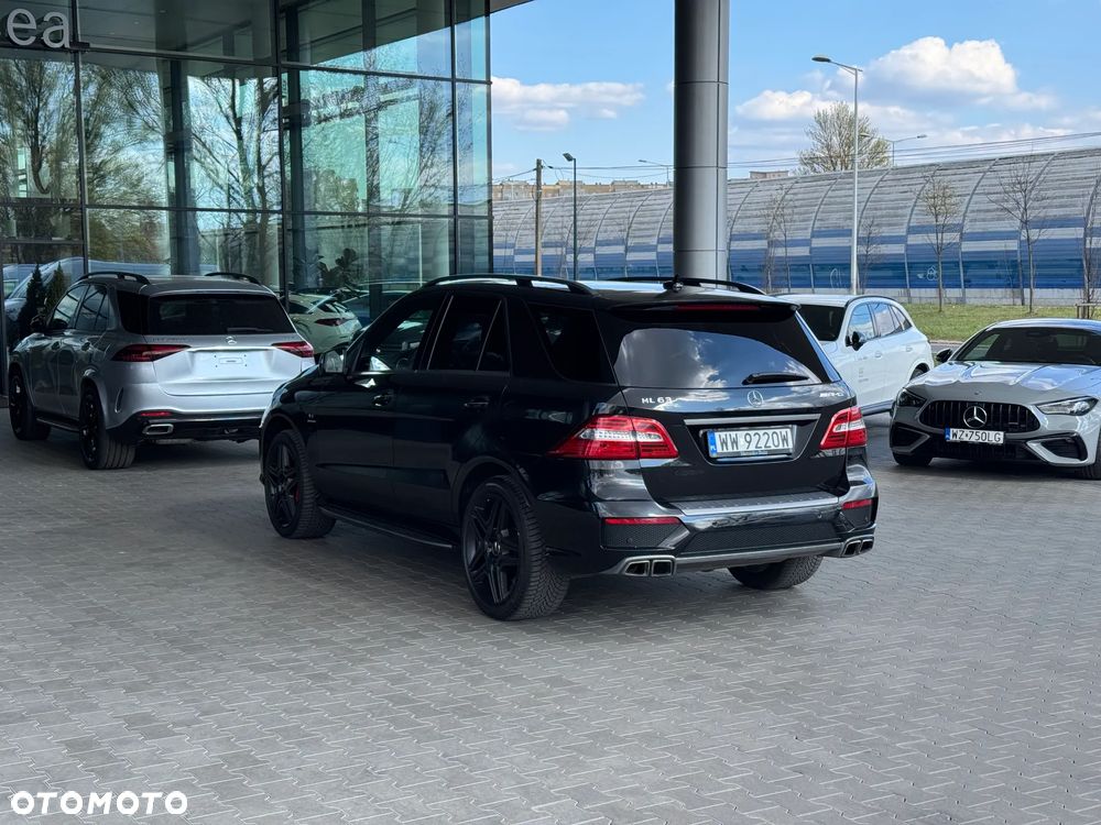 Mercedes-Benz ML 63 AMG 4-Matic - 15