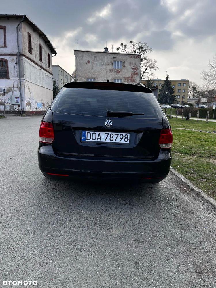 Volkswagen Golf 1.9 TDI DPF Comfortline - 4