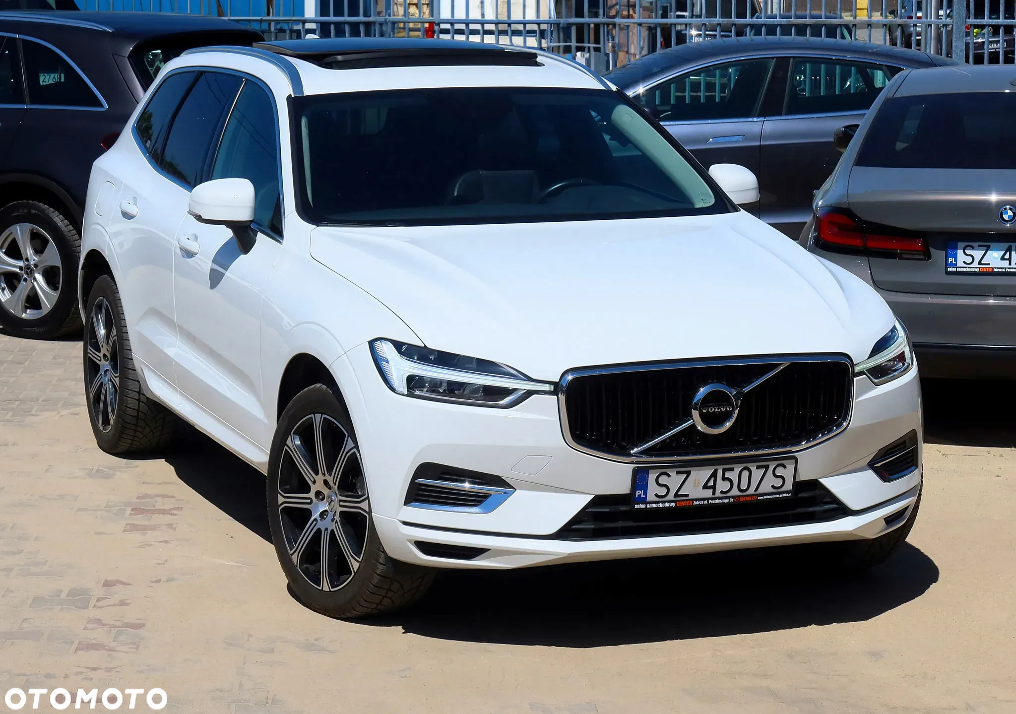 Volvo XC 60 T8 AWD Plug-In Hybrid Momentum Pro - 38