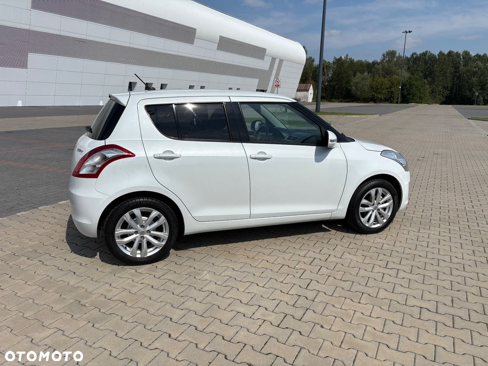 Suzuki Swift 1.2 Premium - 4