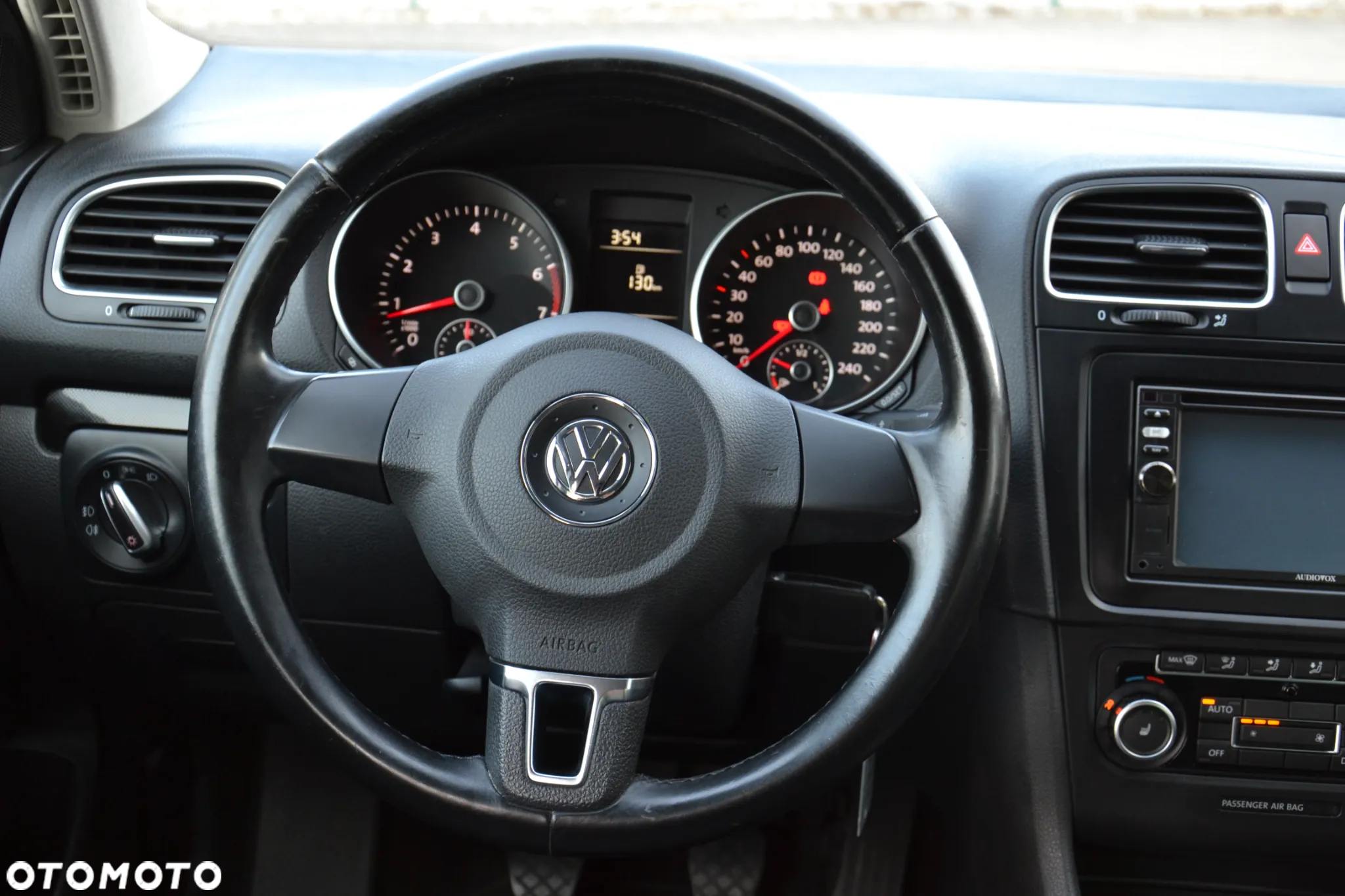 Volkswagen Golf 1.2 TSI BlueMotion Technology Comfortline - 23
