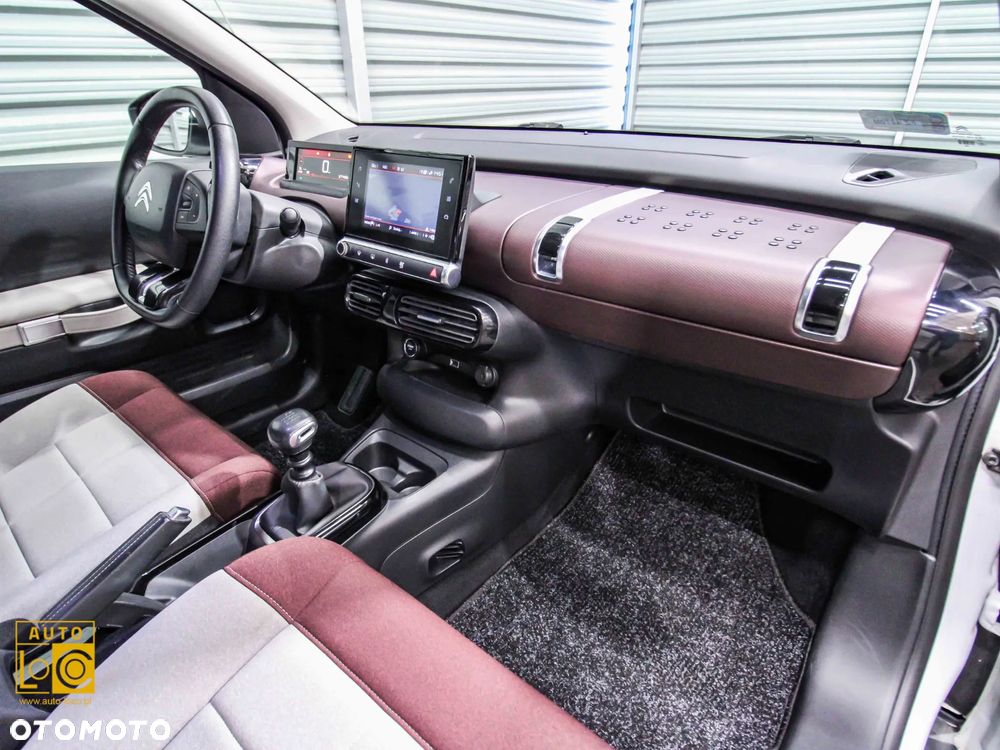 Citroën C4 Cactus 1.2 PureTech Shine S&S - 9