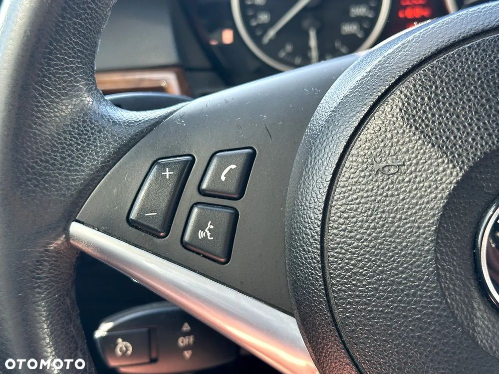 BMW Seria 5 530i xDrive - 23