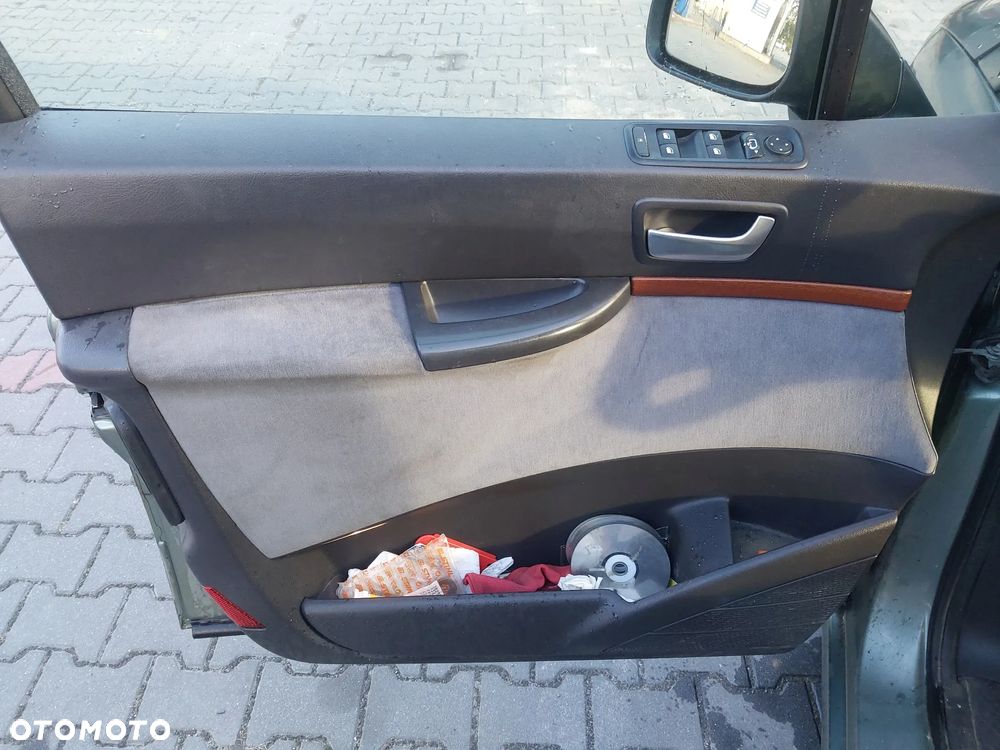 Citroen C8 Peugeot 807 silnik kompletny 2.0 16v Benzyna EW10A RFJ 103 kW 140 KM kolektor przepustnica cewka pompa alternator sprężarka skrzynia biegów AUTOMAT drzwi klapa maska zderzak lusterko listwa przesuwne boczne klamka zamek rolka mikrostyk blenda pas konsola schowek boczek drzwi fotel obrotowy fotele podsufitka panel sterownik wyświetlacz moduł szyba poduszka kierownica manetki zwijak radio mechanizm wydech tłumik mcperson zacisk hamulcowy lampa felga R16 hak holowniczy odpinany zbiorniczek rura przewód dekory drewno wyświetlacz NA CZĘŚCI WSZYSTKIE CZĘŚCI - 20