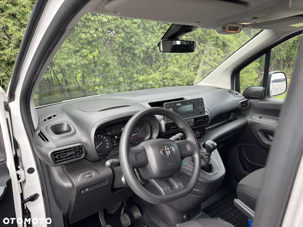 Toyota Proace City Verso 1.2 D-4T Family - 12