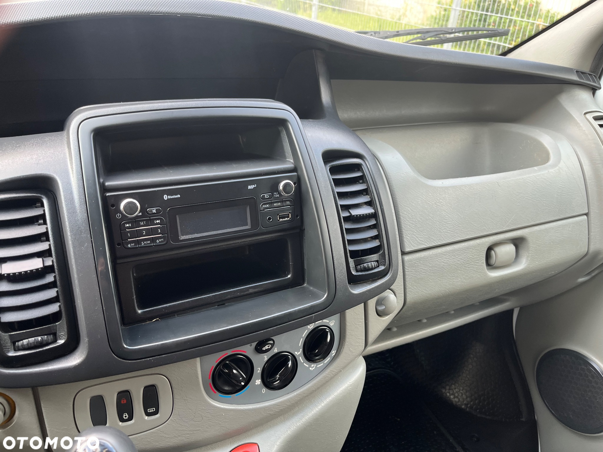 Opel Vivaro - 15