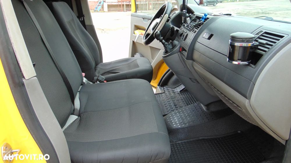 Volkswagen Transporter T5 - 11