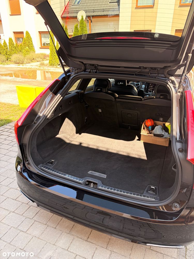 Volvo V90 D3 R-Design - 13