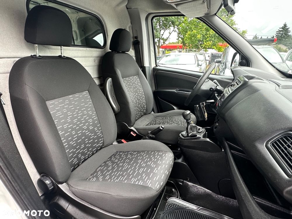 Opel Combo - 34