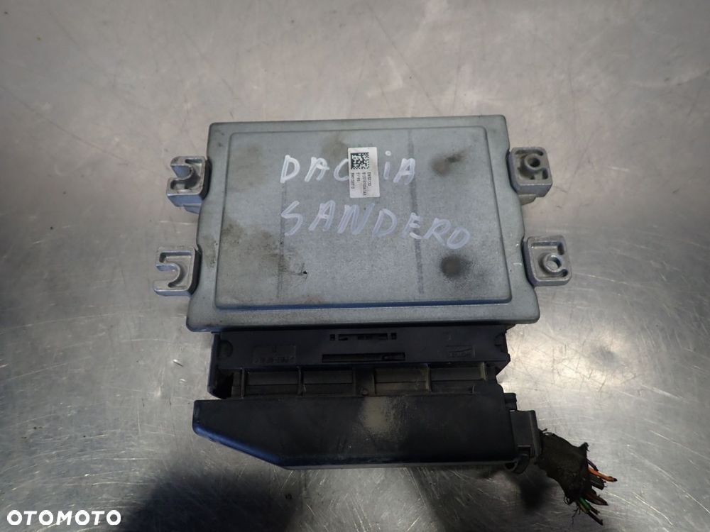 KOMPUTER SILNIKA DACIA SANDERO 8200856659 - 3