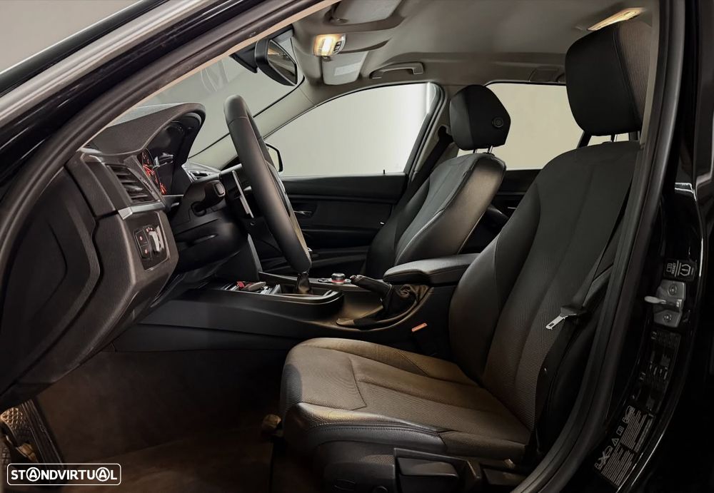 BMW 320 d DPF Edition Sport - 10