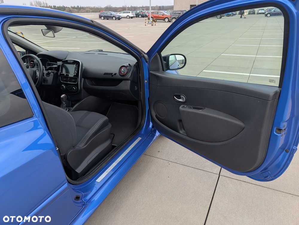 Renault Clio - 16