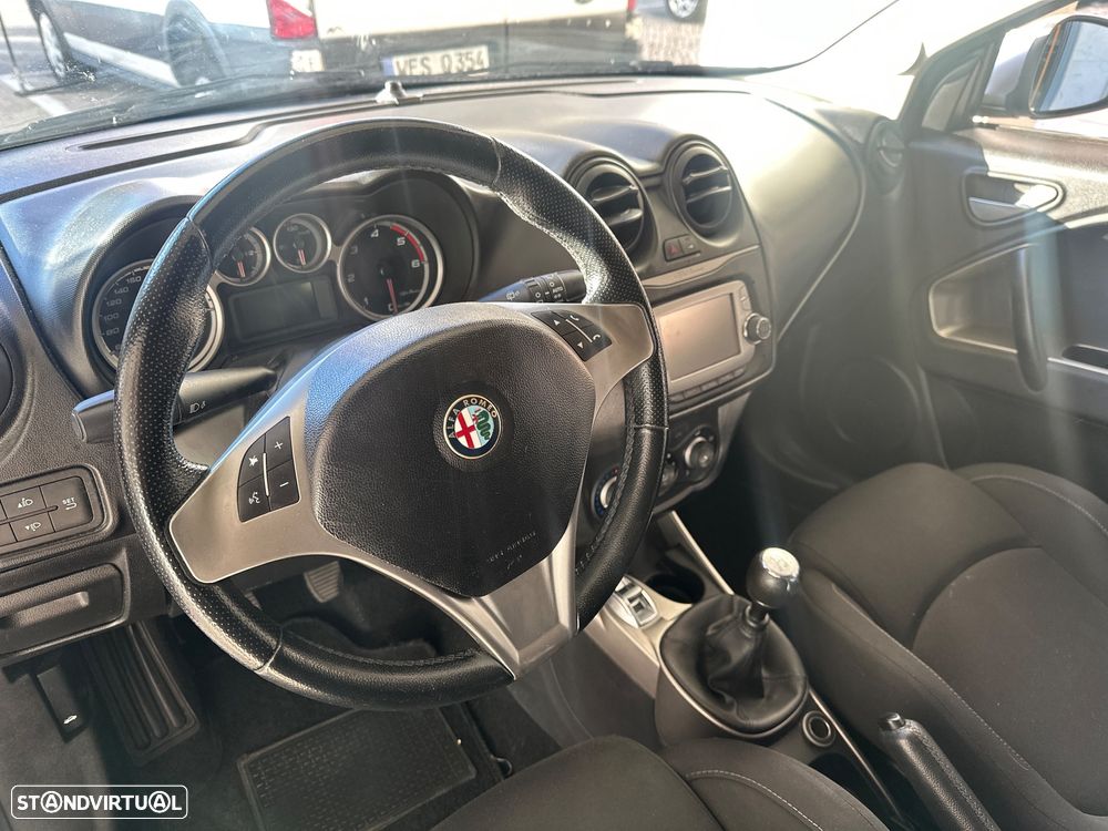 Alfa Romeo MiTo 1.3 JTD Distinctive S&S - 8