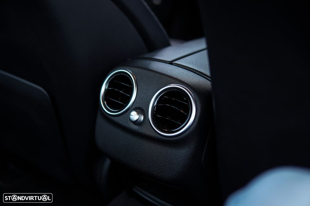 Mercedes-Benz C 200 CDI DPF (BlueEFFICIENCY) Avantgarde - 45