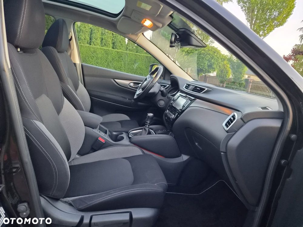 Nissan Qashqai 1.6 DIG-T N-Connecta - 20