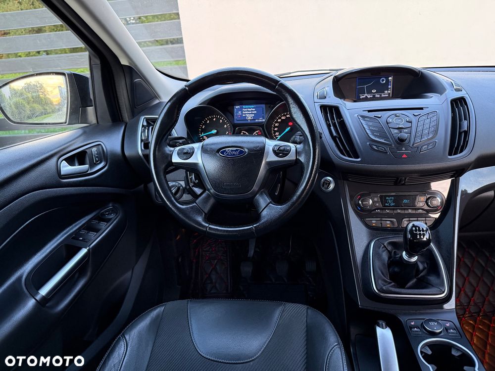 Ford Kuga 1.5 EcoBoost 2x4 Business Edition - 17