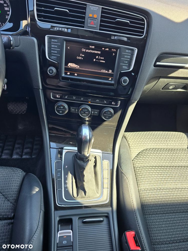 Volkswagen Golf 1.4 TSI BMT Highline DSG - 7