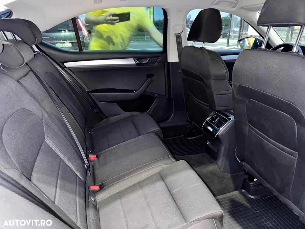 Skoda Superb 2.0 TDI Ambition - 7