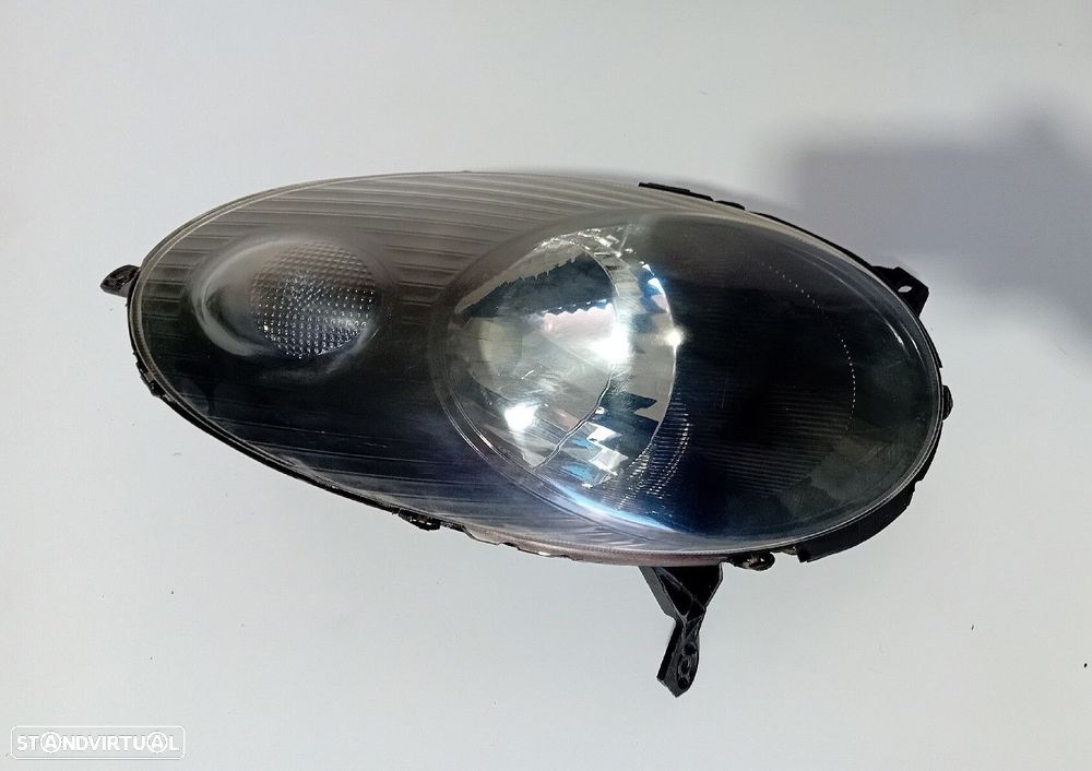 Ótica / farol direita NISSAN Micra III (K12) - 1