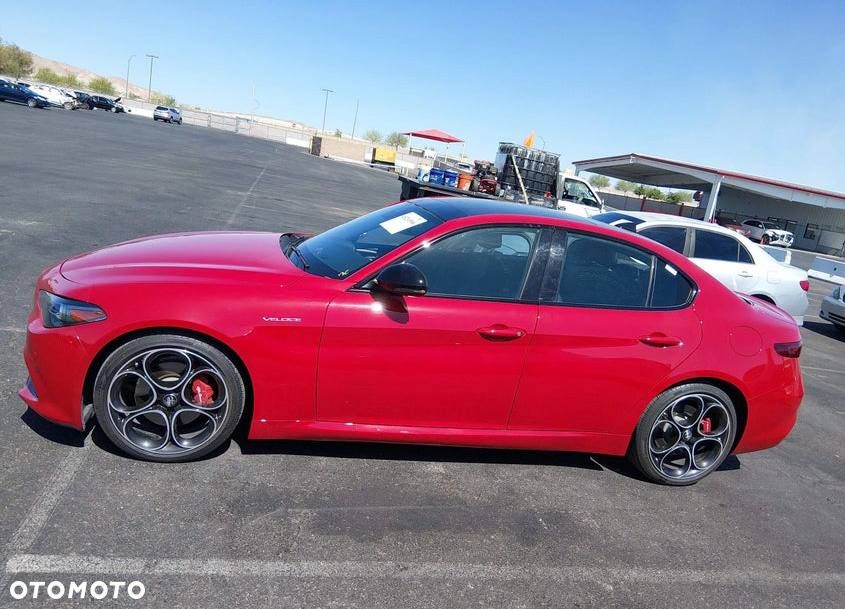 Alfa Romeo Giulia 2.0 Turbo 16V AT8 Veloce Ti - 8