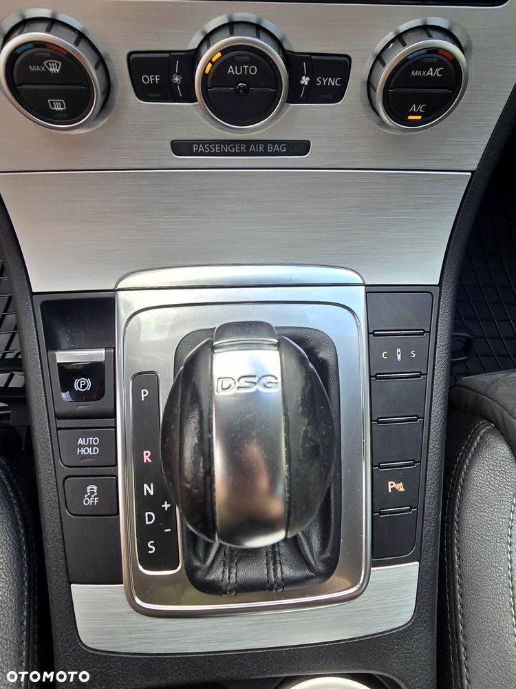 Volkswagen CC 2.0 TSI DSG - 17