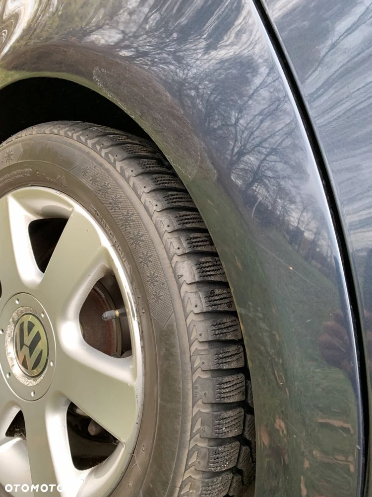 Volkswagen Golf Plus 1.9 TDI DSG Comfortline - 26