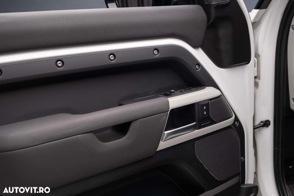 Land Rover Defender 90 3.0 D250 MHEV SE - 17