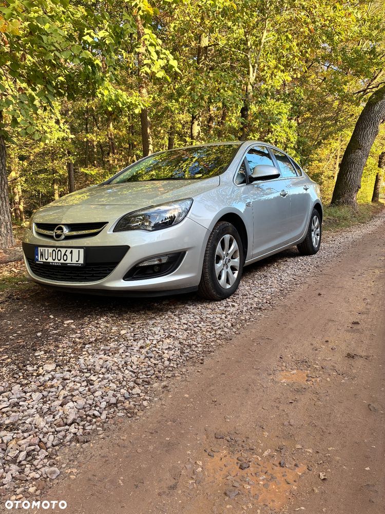 Opel Astra - 1
