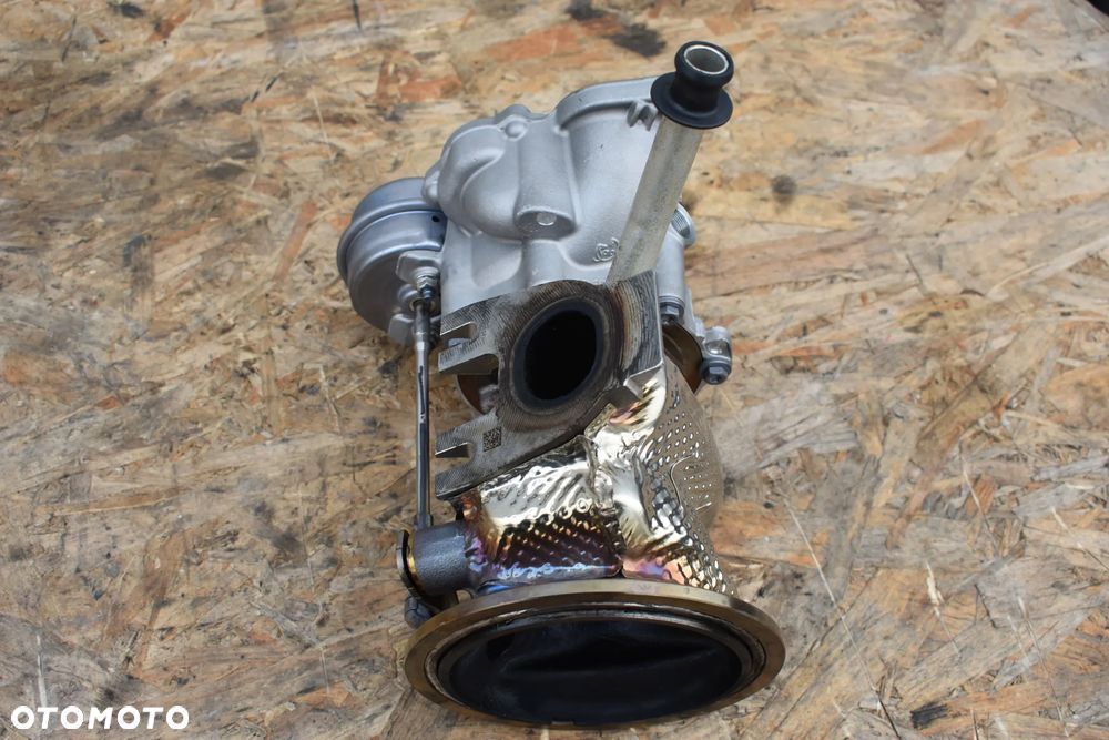 TURBOSPRĘŻARKA AUDI A4 A5 06M145702T - 2