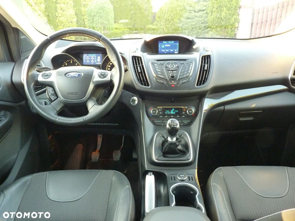 Ford Kuga 2.0 TDCi 2x4 Titanium - 8
