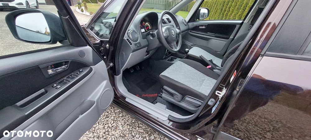 Suzuki SX4 1.6 VVT 4x2 Comfort - 10