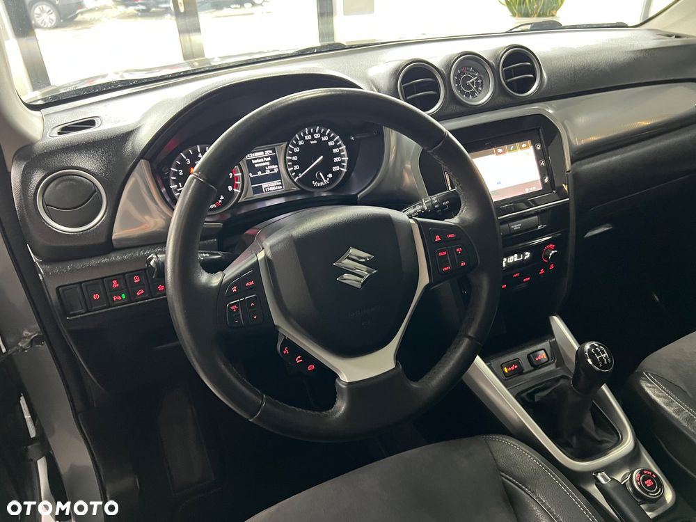 Suzuki Vitara - 12