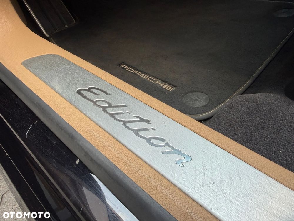 Porsche Panamera 4 - 16