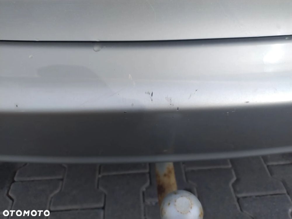 Toyota Avensis 2.0 D-4D Sol - 11