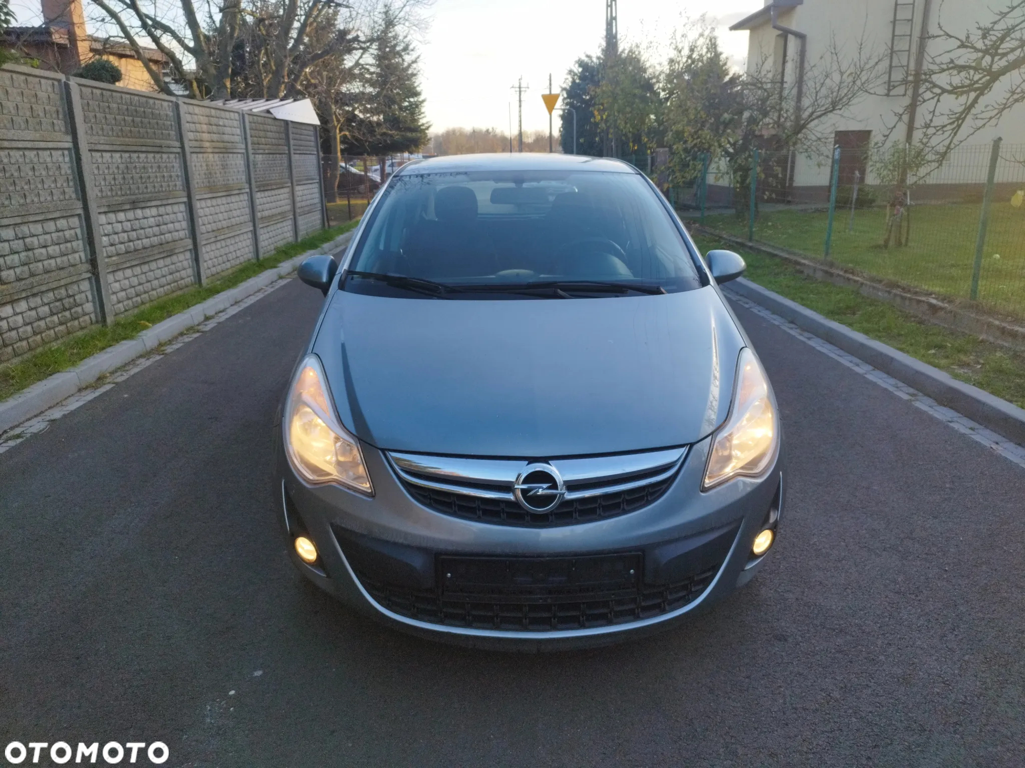 Opel Corsa 1.2 16V Color Edition - 2