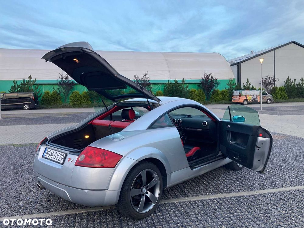 Audi TT Coupé - 8