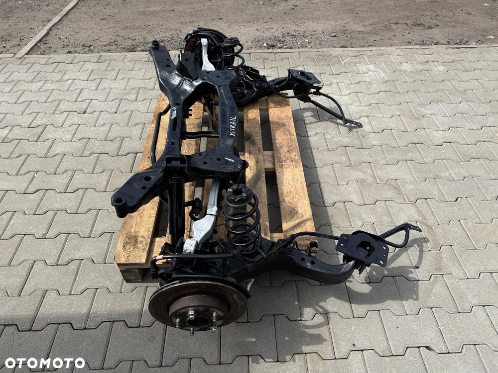 NISSAN X-TRAIL III T32 1.6 DCI 14-21 ZAWIESZENIE OŚ BELKA TYŁ KOMPLET - 3